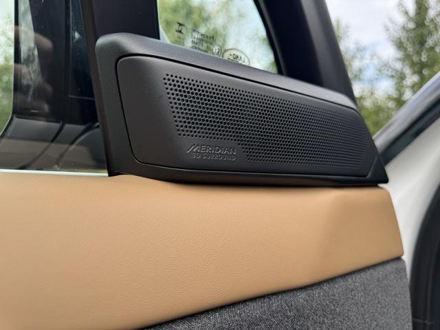 new 2025 Land Rover Range Rover Sport car, priced at $95,140