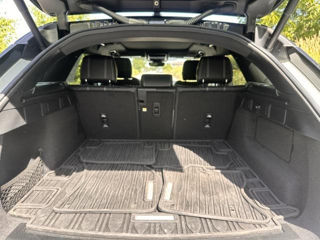used 2021 Land Rover Range Rover Velar car, priced at $39,900