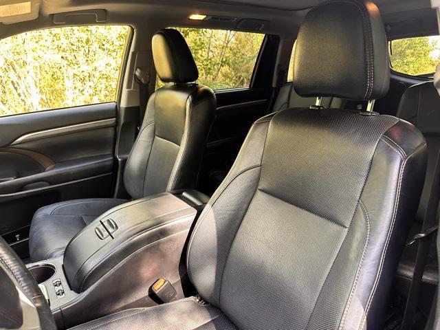 used 2017 Toyota Highlander car, priced at $23,500