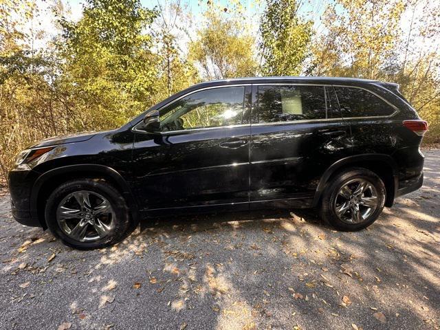 used 2017 Toyota Highlander car, priced at $23,500