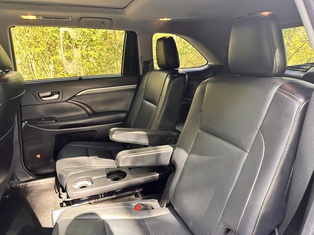 used 2017 Toyota Highlander car, priced at $23,500