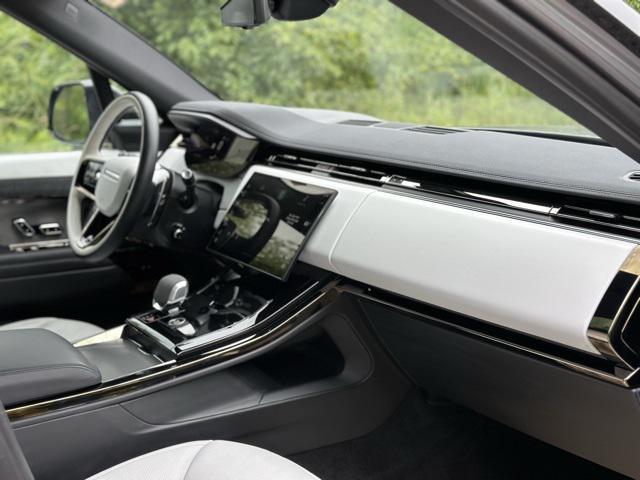 used 2024 Land Rover Range Rover Sport car, priced at $85,000