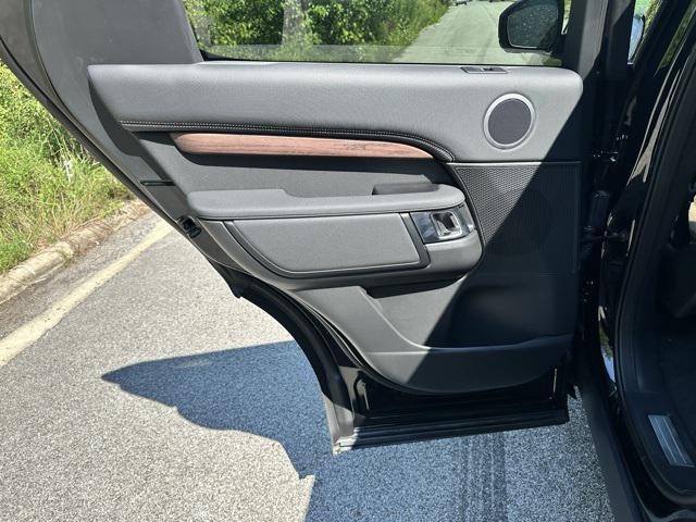 new 2025 Land Rover Discovery car, priced at $82,293