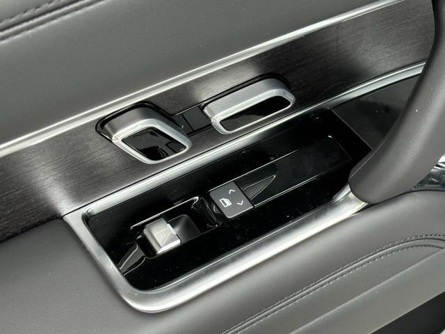 new 2025 Land Rover Range Rover car, priced at $131,805