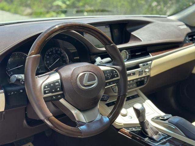 used 2016 Lexus ES 350 car, priced at $20,997