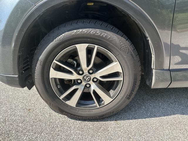 used 2018 Toyota RAV4 car, priced at $21,312