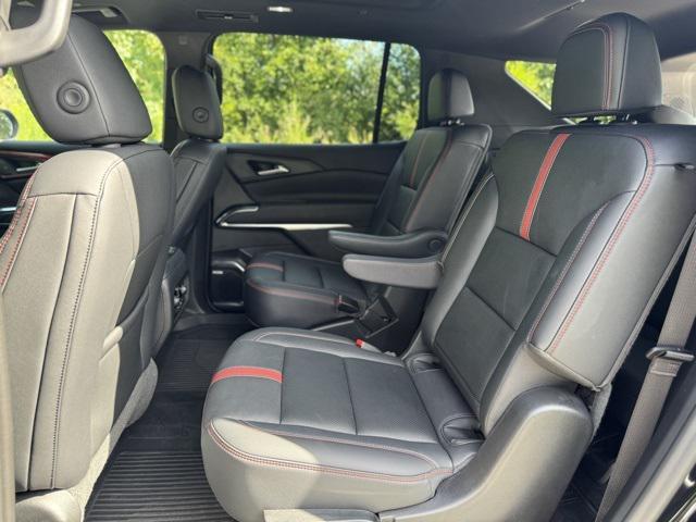 used 2024 Chevrolet Traverse car, priced at $49,533