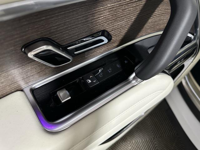 new 2025 Land Rover Range Rover car, priced at $132,380