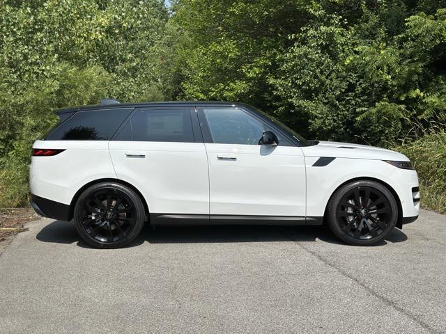 new 2025 Land Rover Range Rover Sport car, priced at $94,715