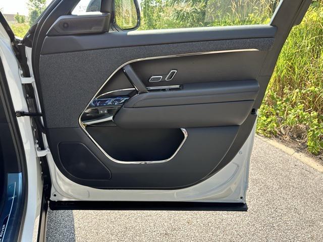 new 2025 Land Rover Range Rover Sport car, priced at $94,715