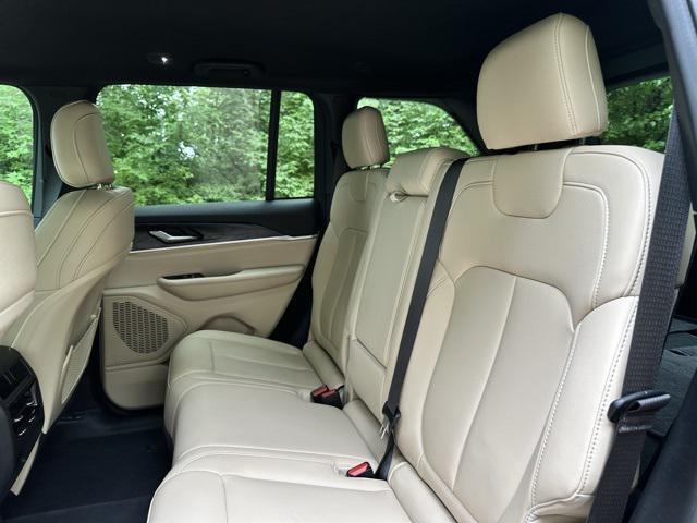 used 2024 Jeep Grand Cherokee car, priced at $39,999