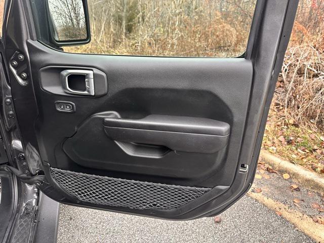 used 2021 Jeep Gladiator car, priced at $30,000