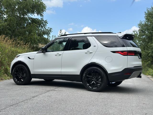 new 2025 Land Rover Discovery car, priced at $67,918
