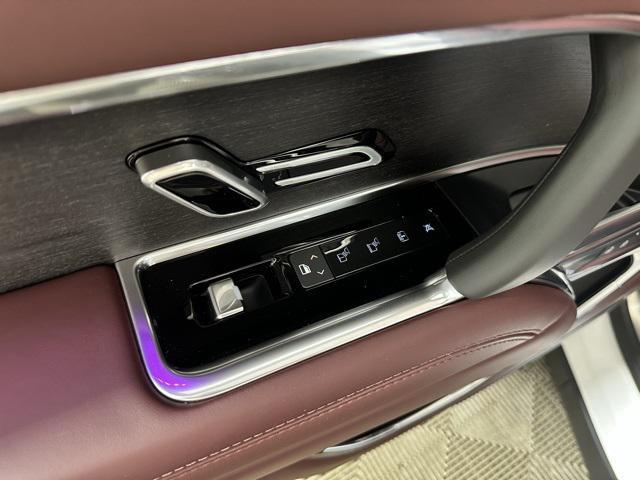 new 2025 Land Rover Range Rover car, priced at $148,195