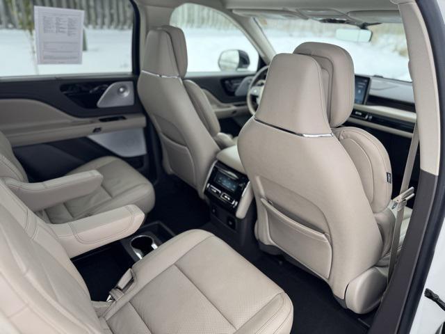 used 2020 Lincoln Aviator car, priced at $30,000
