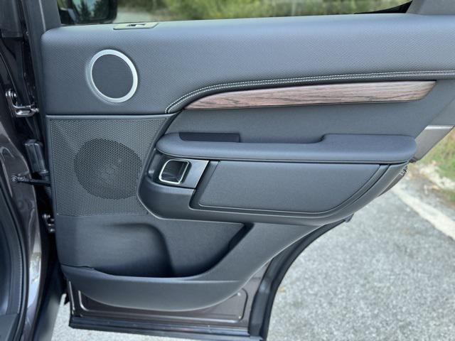 new 2026 Land Rover Discovery car, priced at $73,886