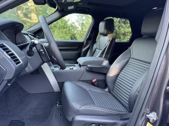 new 2026 Land Rover Discovery car, priced at $73,886
