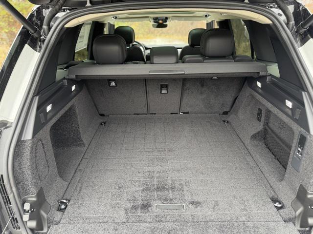 new 2025 Land Rover Range Rover car, priced at $117,640