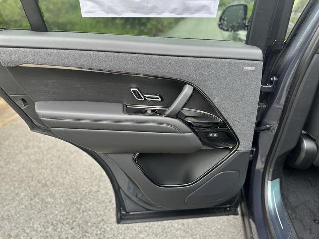 new 2025 Land Rover Range Rover Sport car, priced at $122,475