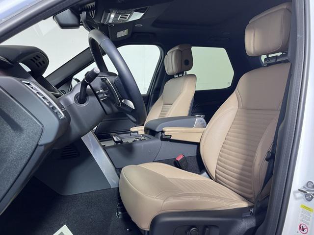 new 2024 Land Rover Discovery car, priced at $73,958