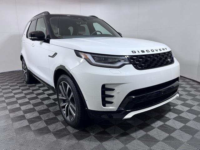 new 2024 Land Rover Discovery car, priced at $73,958