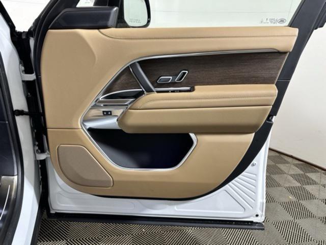 new 2025 Land Rover Range Rover car, priced at $118,385