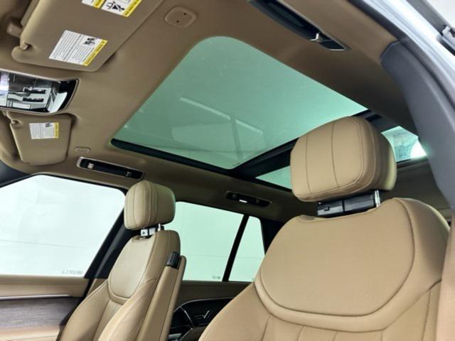 new 2025 Land Rover Range Rover car, priced at $118,385