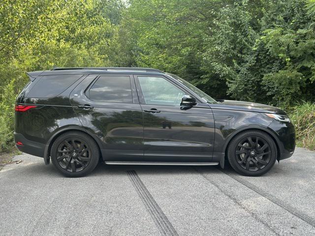new 2025 Land Rover Discovery car, priced at $64,468