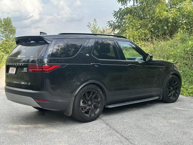 new 2025 Land Rover Discovery car, priced at $64,468