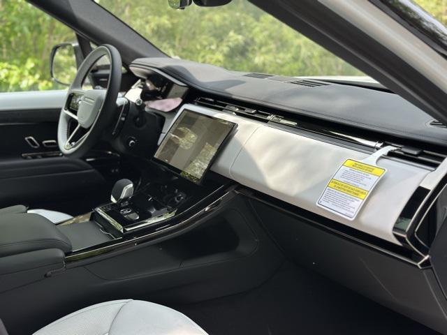 new 2025 Land Rover Range Rover Sport car, priced at $98,075