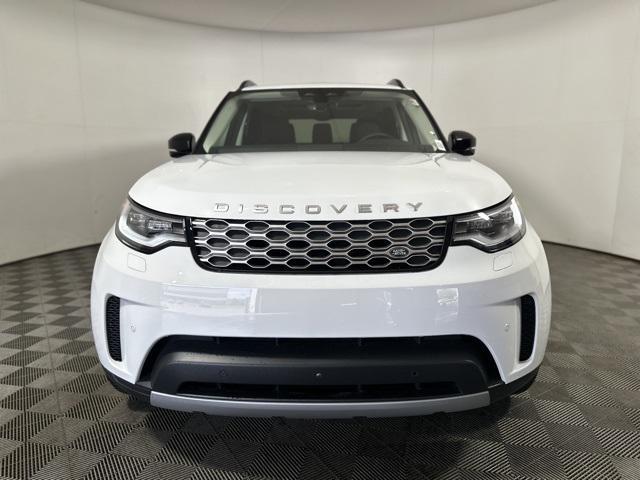 new 2024 Land Rover Discovery car, priced at $68,108