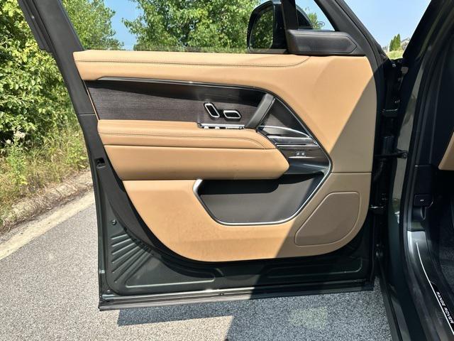 new 2025 Land Rover Range Rover car, priced at $149,755