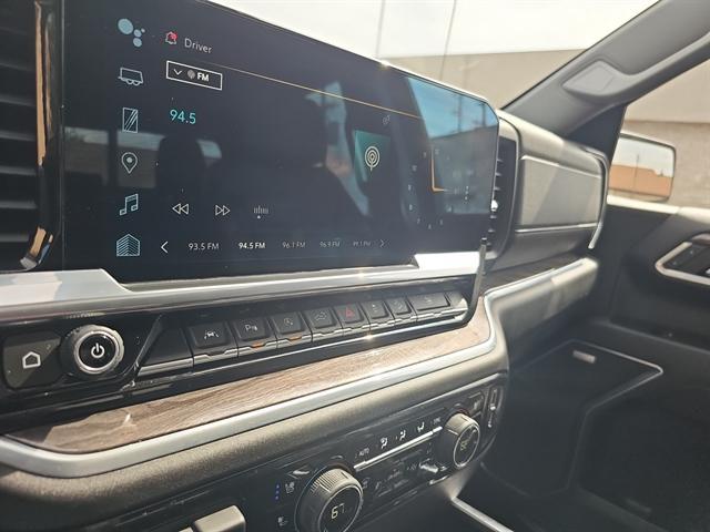 used 2022 Chevrolet Silverado 1500 car, priced at $43,695