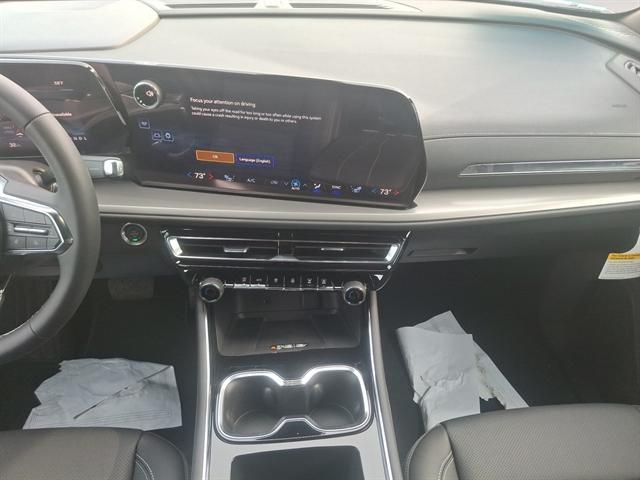 new 2025 Chevrolet Traverse car, priced at $43,695