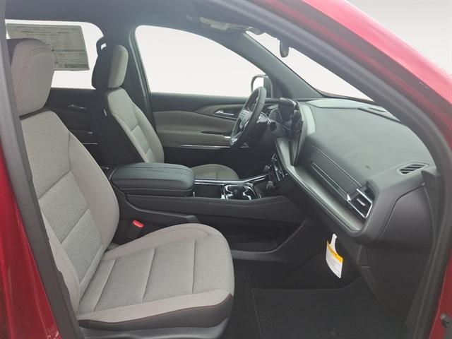 new 2025 Chevrolet Traverse car