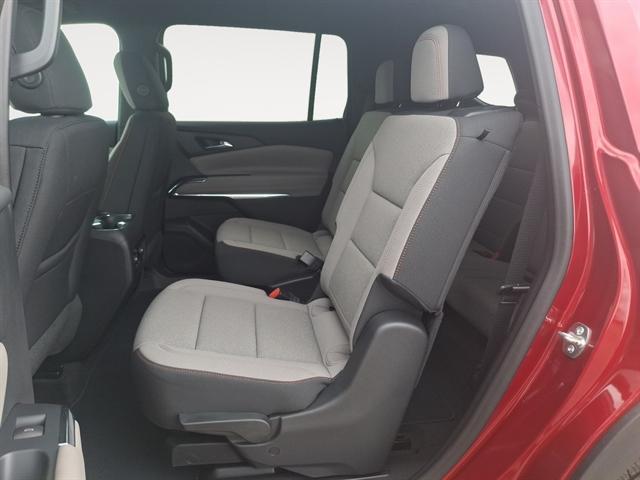 new 2025 Chevrolet Traverse car