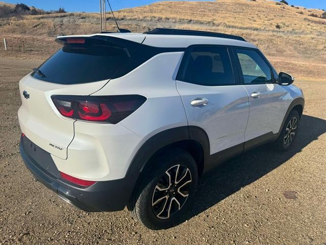 new 2025 Chevrolet TrailBlazer car, priced at $35,670