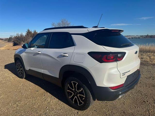 new 2025 Chevrolet TrailBlazer car, priced at $35,670