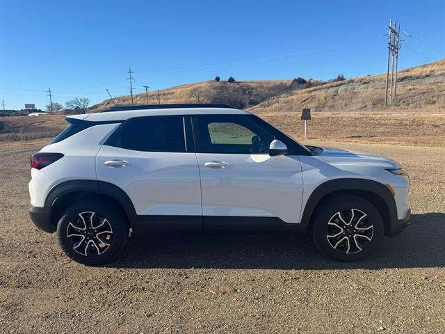 new 2025 Chevrolet TrailBlazer car, priced at $35,670