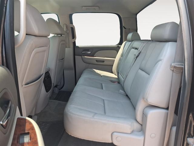 used 2009 GMC Sierra 2500 car, priced at $17,990