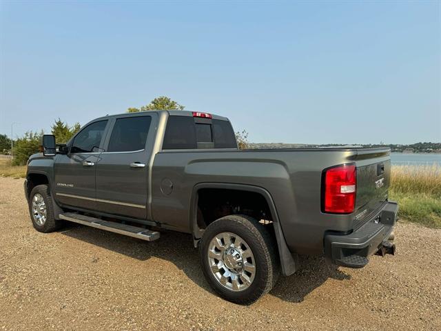 used 2018 GMC Sierra 2500 car, priced at $42,990