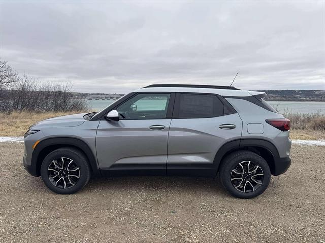 new 2025 Chevrolet TrailBlazer car, priced at $32,185