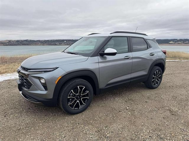 new 2025 Chevrolet TrailBlazer car, priced at $32,185