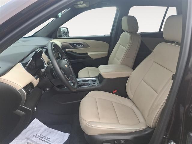 used 2023 Chevrolet Traverse car, priced at $39,990