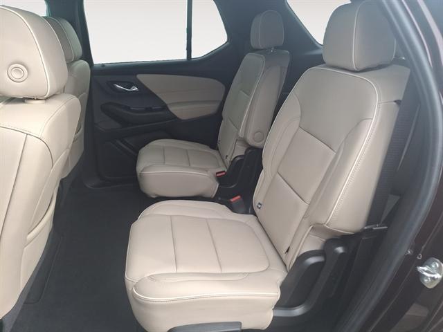 used 2023 Chevrolet Traverse car, priced at $39,990