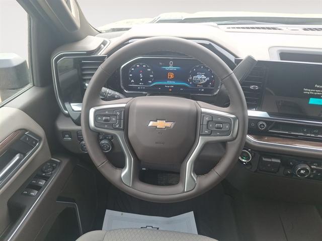 new 2025 Chevrolet Silverado 3500 car, priced at $64,400