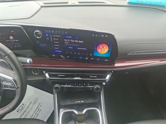 used 2025 Chevrolet Traverse car, priced at $47,490