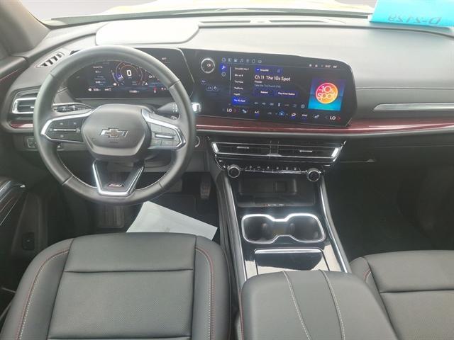 used 2025 Chevrolet Traverse car, priced at $47,490