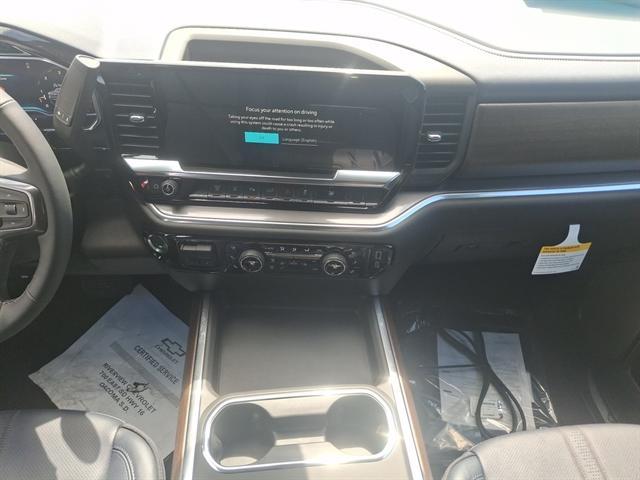 new 2025 Chevrolet Silverado 3500 car