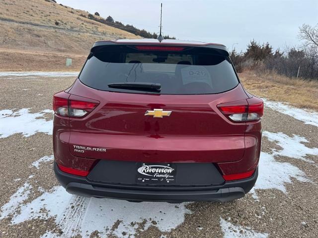 new 2025 Chevrolet TrailBlazer car, priced at $26,890